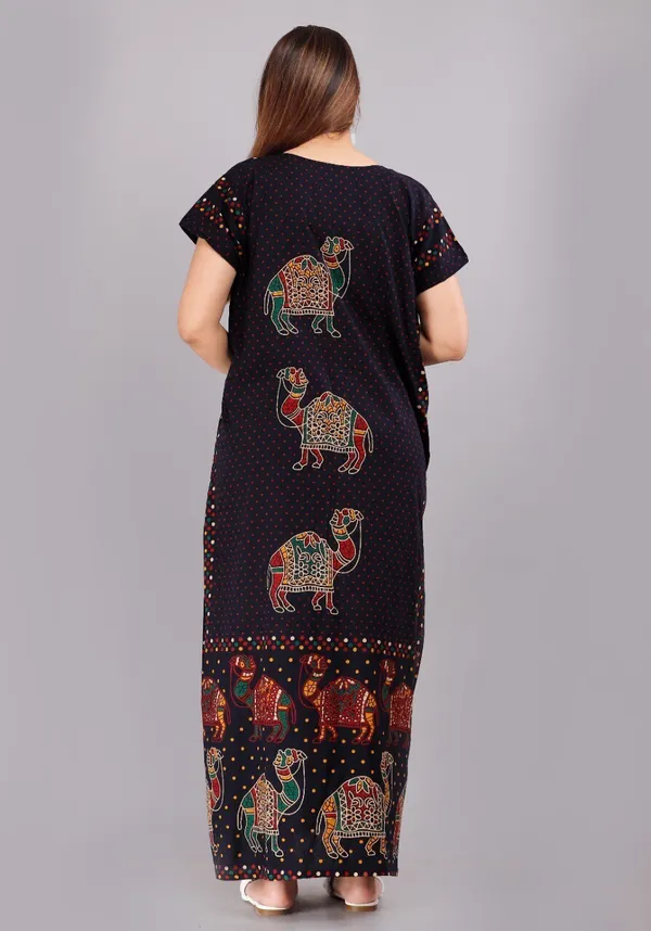 Black_Cotton_Printed_Regular_Fit_Nighty_For_Women