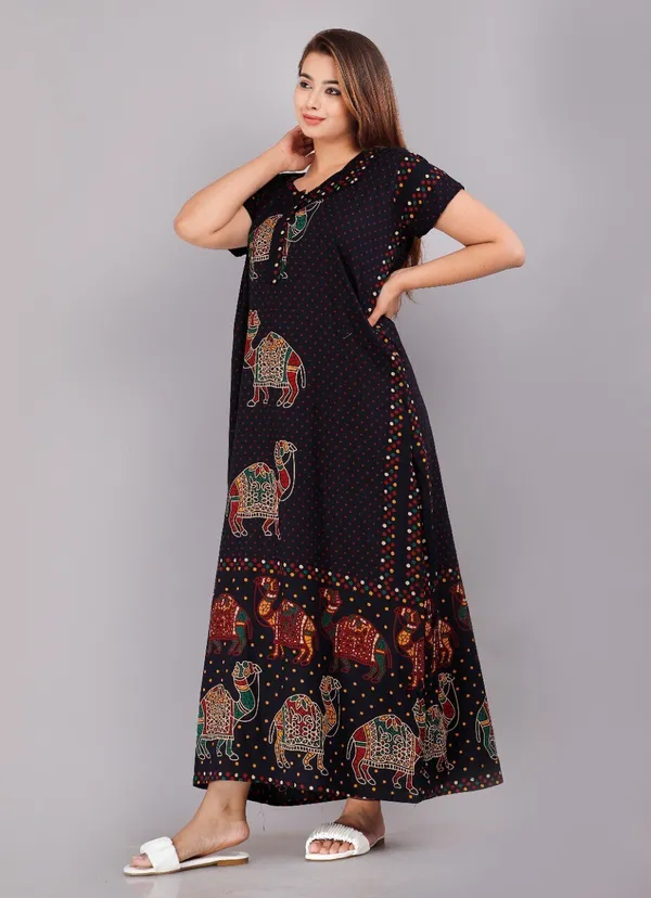 Black_Cotton_Printed_Regular_Fit_Nighty_For_Women