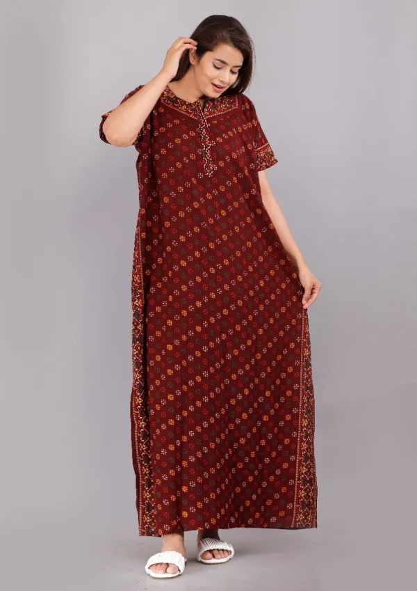 Maroon_Cotton_Printed_Regular_Fit_Nighty_For_Women
