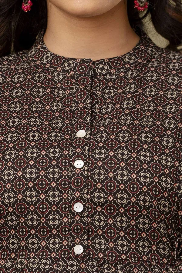 Black_Pure_Cotton_Printed_Mandarin_Collar_Regular_Fit_Top_For_Women