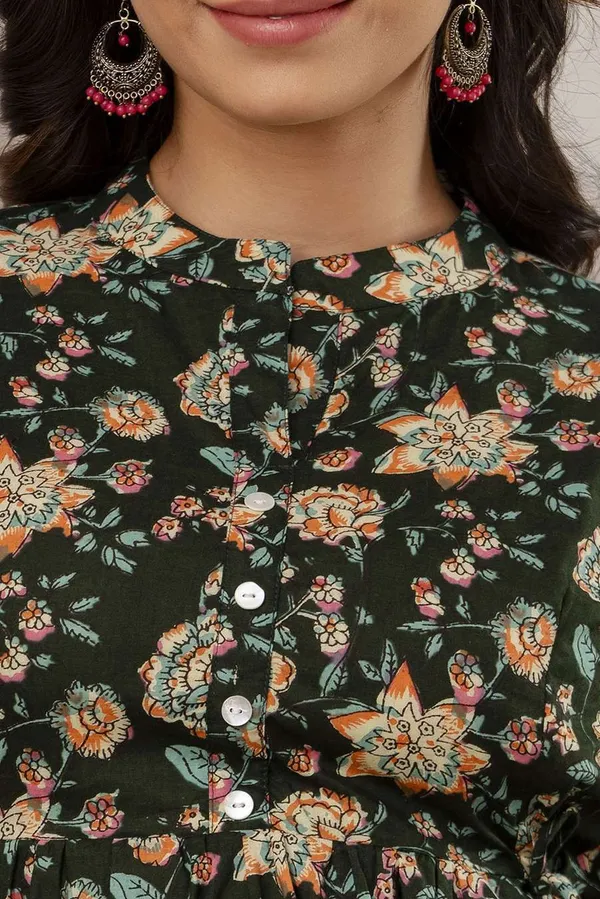 Dark_Green_Pure_Cotton_Printed_Mandarin_Collar_Regular_Fit_Top_For_Women