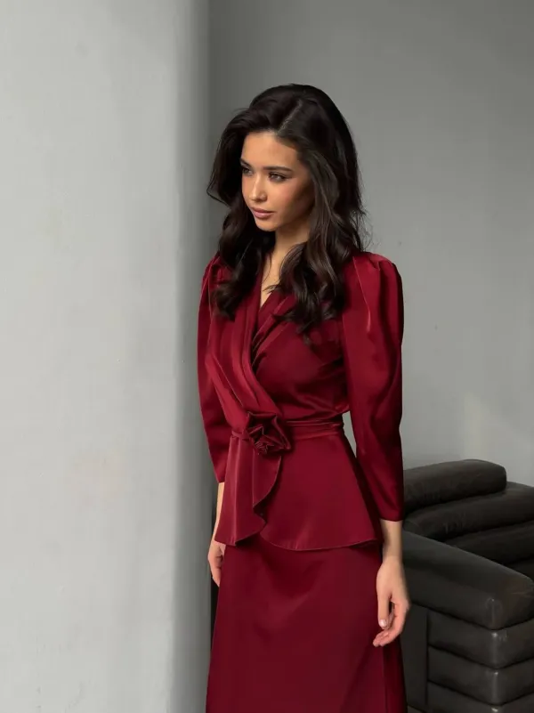 Red_Exquisite_Silk_Suit_Blouse_&_Midi_Skirt_Set
