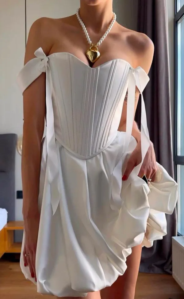 White_Overbust_Corset_With_Skirt