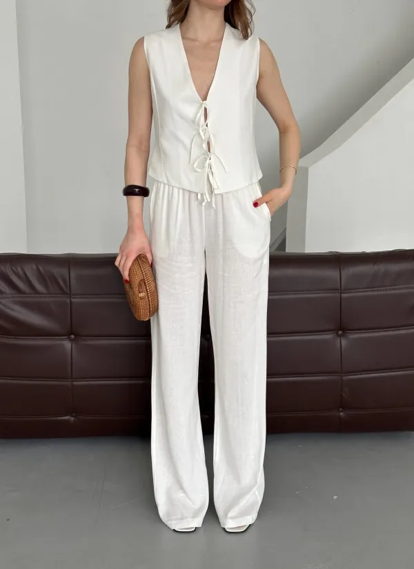 White_Woman_Two_Pieces_Vest_Pants_Set