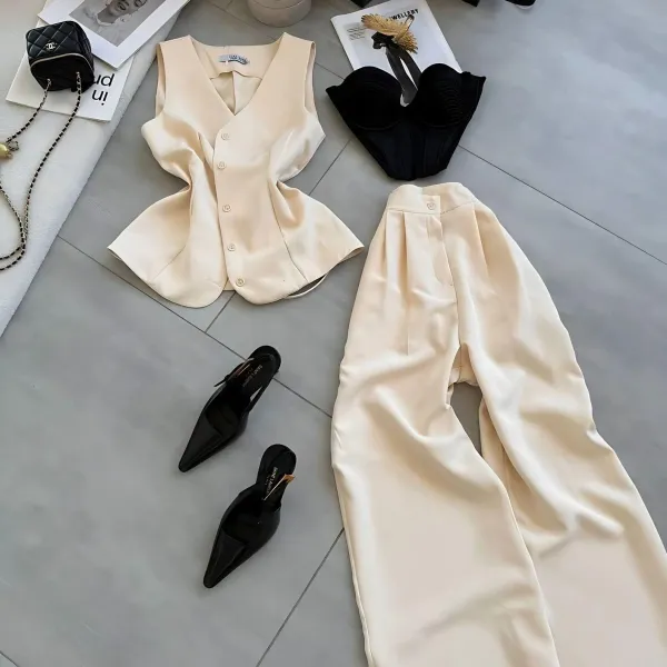 Ivory_Womens_Two_Piece_Suit_With_Vest_And_Wide_Leg_Pants