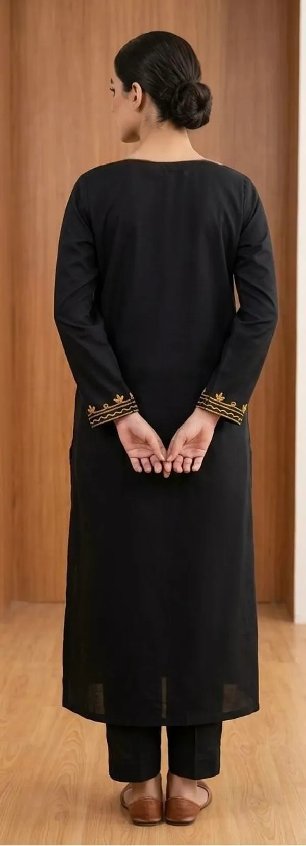 Black_Hand_Embroidered_Ethnic_Kurta_Set_With_Gold_Detailing