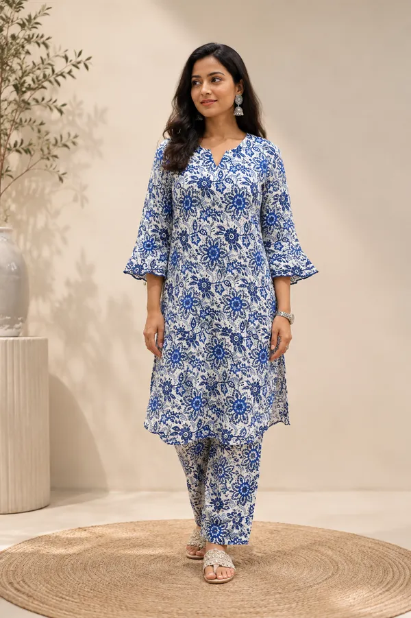 Blue_And_White_Floral_Print_Cotton_Kurta_Set