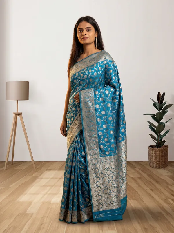 Women’s_Pure_Zari_Kanjivaram_Banarasi_Silk_Saree_with_Blouse_|_Designer_&_Traditional_Saree