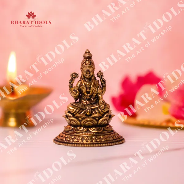 100%_Brass_Shri_Maha_Lakshmi_Idol