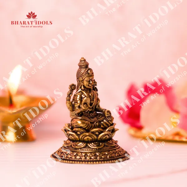 100%_Brass_Shri_Maha_Lakshmi_Idol
