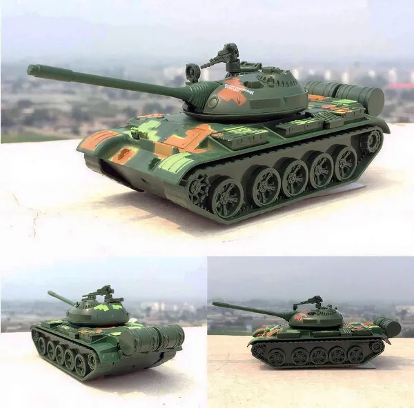 Diecast_Metal_Military_Pullback_Model_Battle_Tanks_With_Lights_And_Sound_(2-Pack)