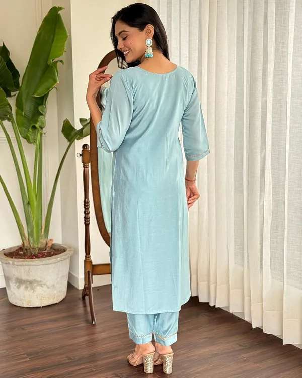 Light_Blue_Pure_Silk_Embroidered_3/4_Sleeve_Round_Neck_Kurti_Pant_For_Women