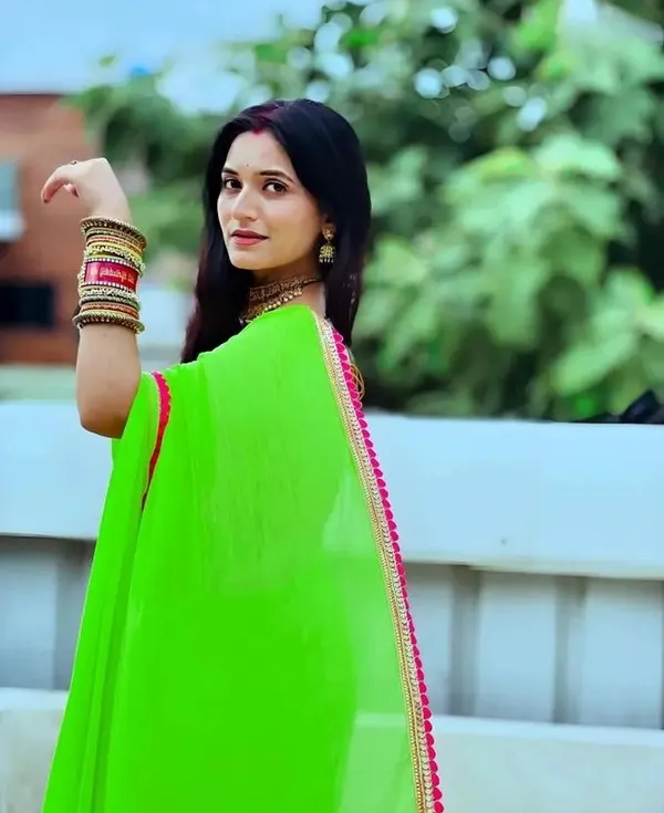 Green_Georgette_Embroidered_Daily_Wear_Saree_For_Women