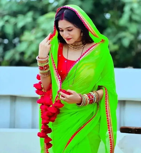 Green_Georgette_Embroidered_Daily_Wear_Saree_For_Women