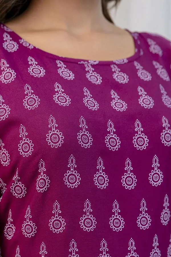 Purple_Satin_Printed_Sleeveless_Round_Neck_Kurta_For_Women