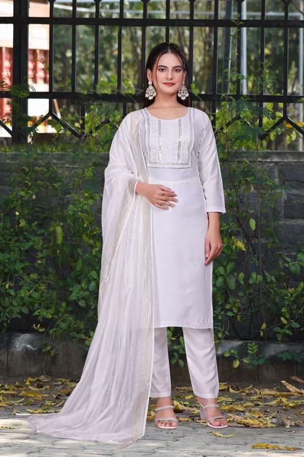 Blue_Cotton_Rayon_Embroidered_3/4_Sleeve_Round_Neck_Kurta_Pant_For_Women