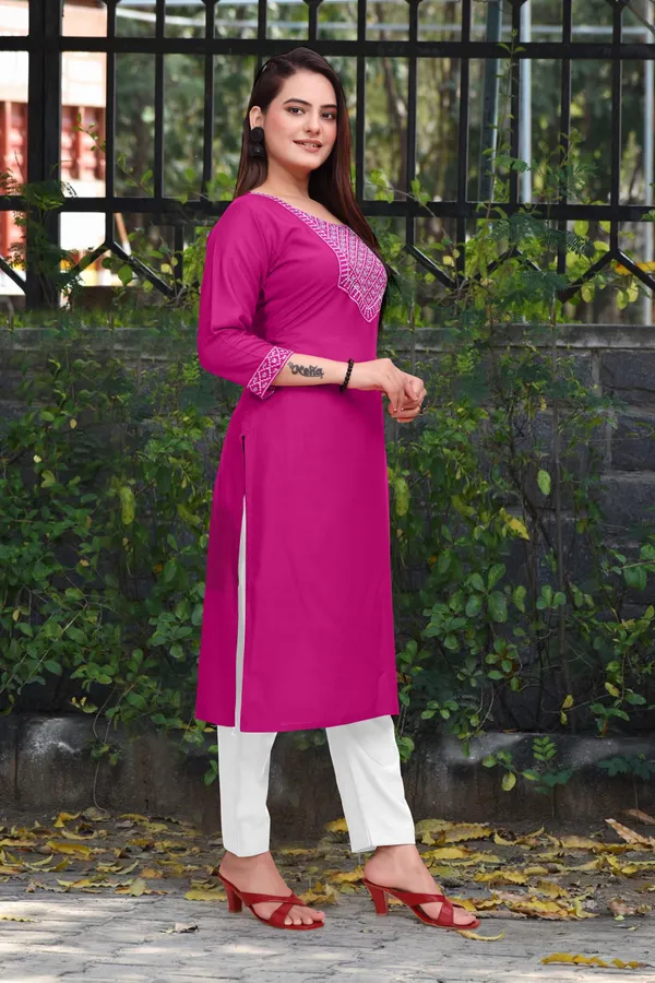 Pink_Cotton_Rayon_Embroidered::Solid_3/4_Sleeve_Round_Neck_Kurta_For_Women