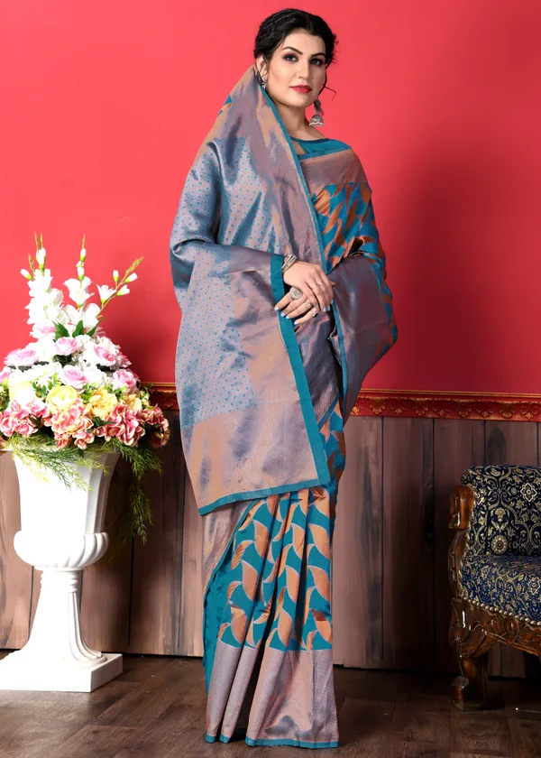 Rama_Banarasi_Silk_Saree_with_Keri_Weaving_&_Traditional_Broad_Border