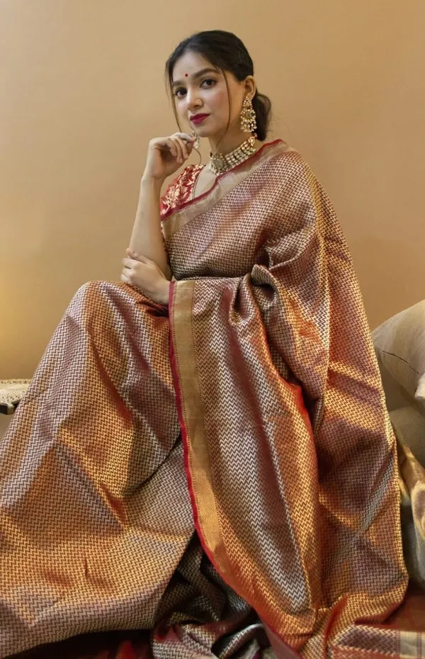 Beige_Banarasi_Silk_Saree_with_Golden_Zig-Zag_Zari_Design
