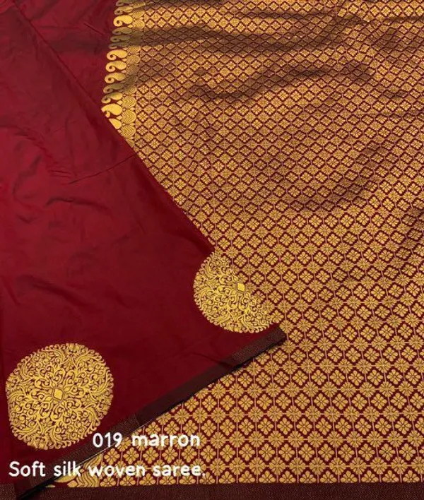 Maroon_Kanjivaram_Silk_Saree_with_Golden_Zari_Polka_Motifs_&_Traditional_Contrast_Border_-_Blouse_Piece_Included