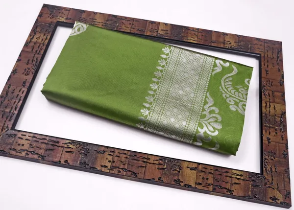 Green_Kanjivaram_Silk_Saree_with_Silver_Zari_Paisley_Motifs_&_Intricate_Pallu_-_Blouse_Piece_Included