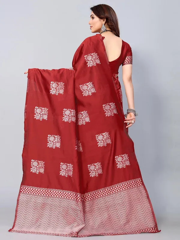 Red_Banarasi_Silk_Saree_with_Silver_Zari_Allover_Floral_Buttas_&_Traditional_Chevron_Pallu_-_Blouse_Piece_Included