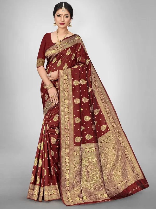 Maroon_Banarasi_Silk_Saree_with_Golden_Zari_Butta_and_Rich_Pallu_Work