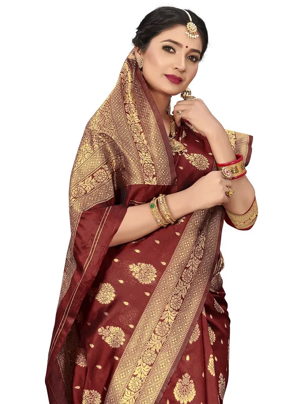 Maroon_Banarasi_Silk_Saree_with_Golden_Zari_Butta_and_Rich_Pallu_Work