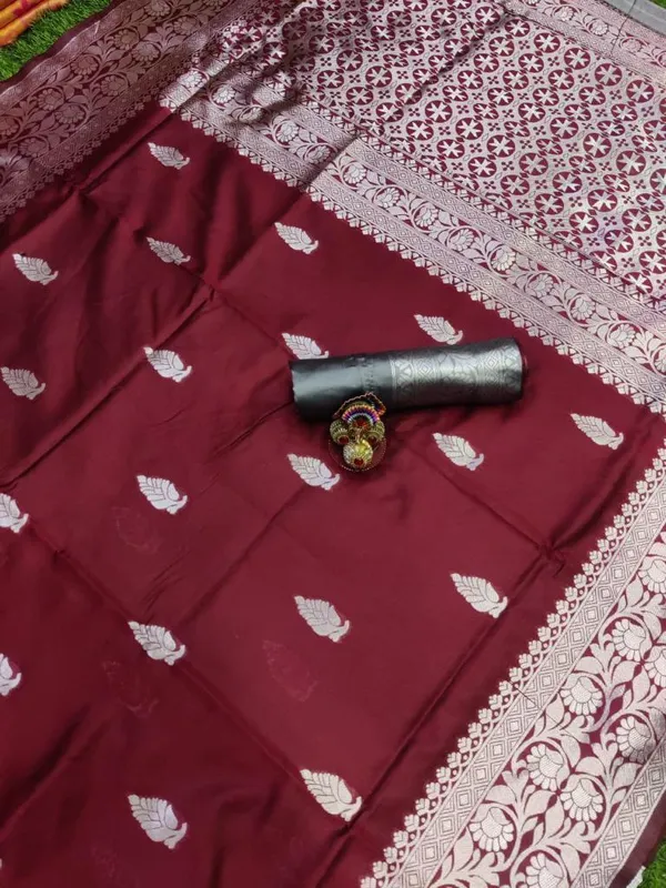 Maroon_Banarasi_Silk_Saree_with_Silver_Zari_Floral_Jaal_and_Rich_Woven_Border