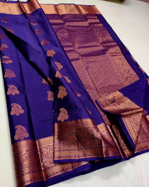 Blue_Kanjivaram_Silk_Saree_with_Golden_Zari_Design