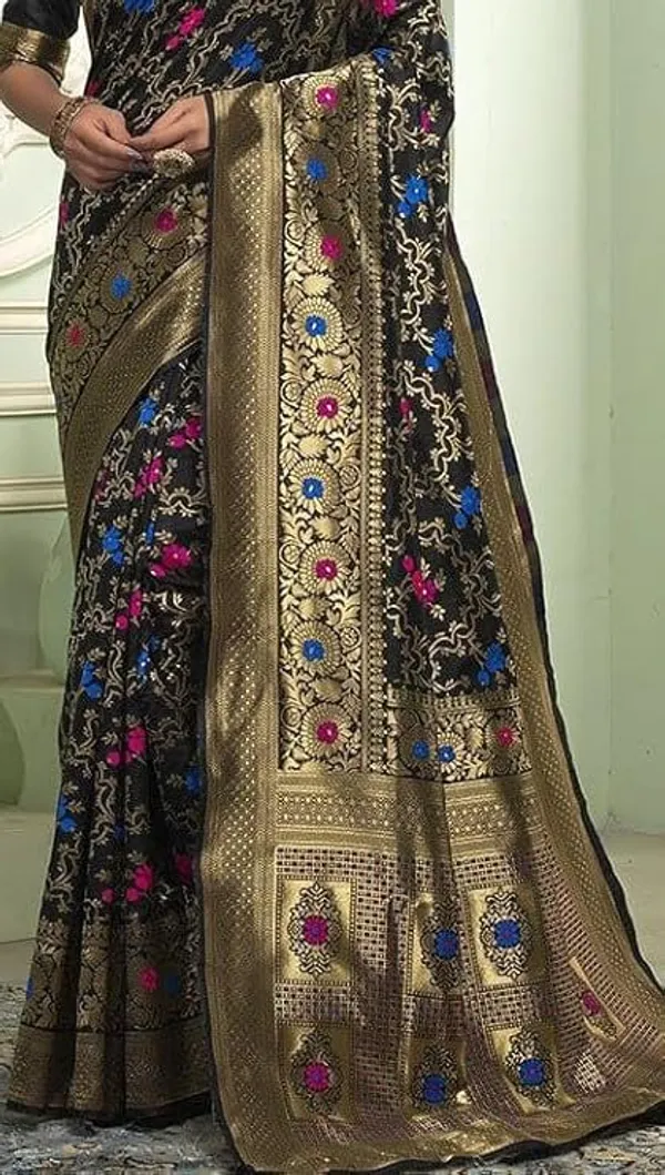 Black_Kanjivaram_Silk_Saree_with_Rup_Rekha_Design