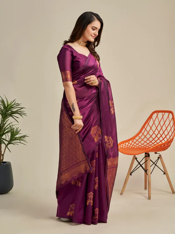 Purple_Kanjivaram_Silk_Saree_with_Golden_Zari_Elephant_Motifs_&_Traditional_Pallu_-_Blouse_Piece_Included