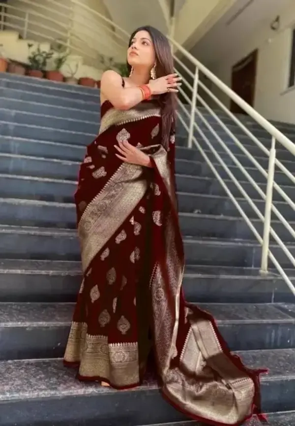 Maroon_Kanjivaram_Silk_Saree_with_Golden_Zari_Weaving