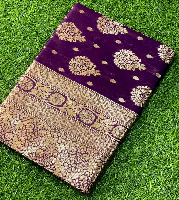 Purple_Banarasi_Silk_Saree_with_Golden_Zari_Butta_and_Rich_Pallu_Work