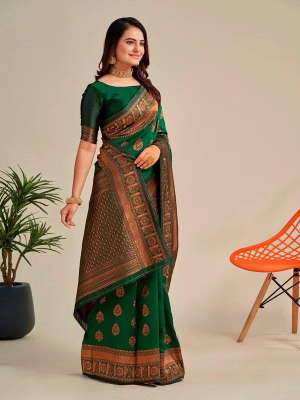Emerald_Green_Banarasi_Silk_Saree_with_Copper_Zari_Buttas_&_Traditional_Rich_Border