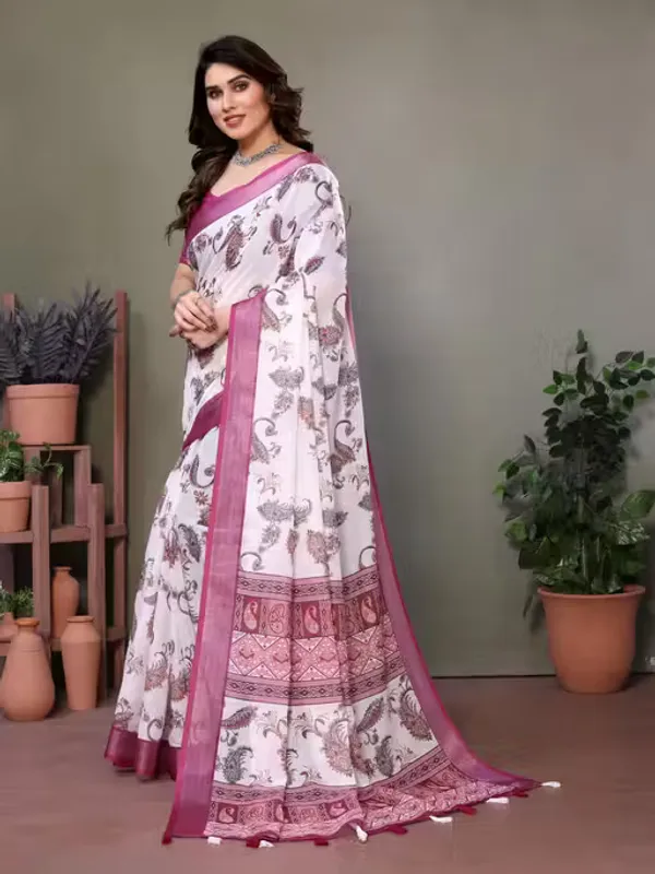 Pink_Printed_Cotton_Saree_&_Intricate_Digital_Floral_Design