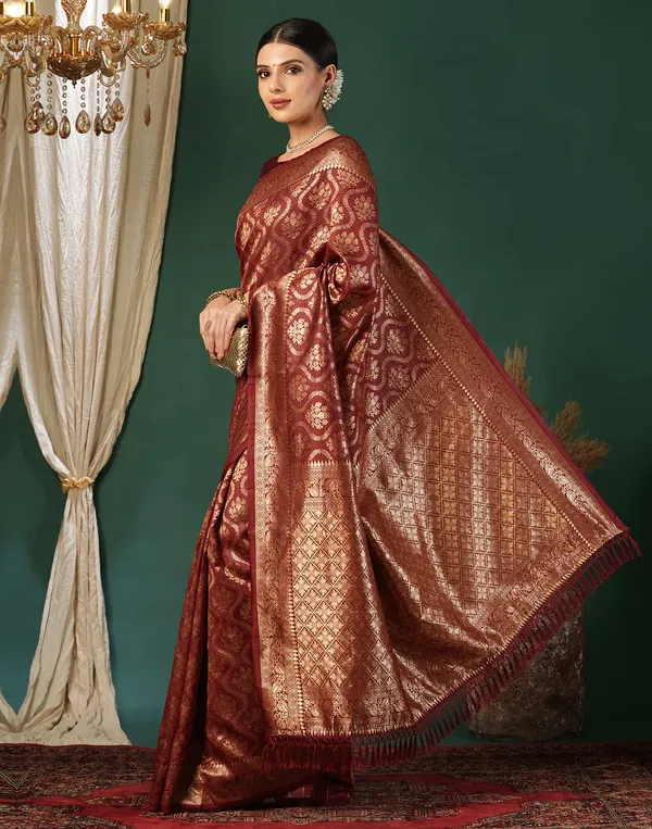 Maroon_Banarasi_Silk_Saree_with_Golden_Zari_Weaving_&_Traditional_Broad_Border