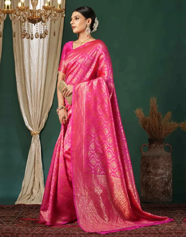Pink_Banarasi_Silk_Saree_with_Golden_Zari_Weaving_&_Traditional_Broad_Border