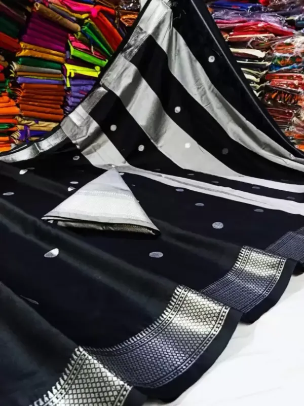 Black_Silver_Zari_Paithani_Silk_Saree