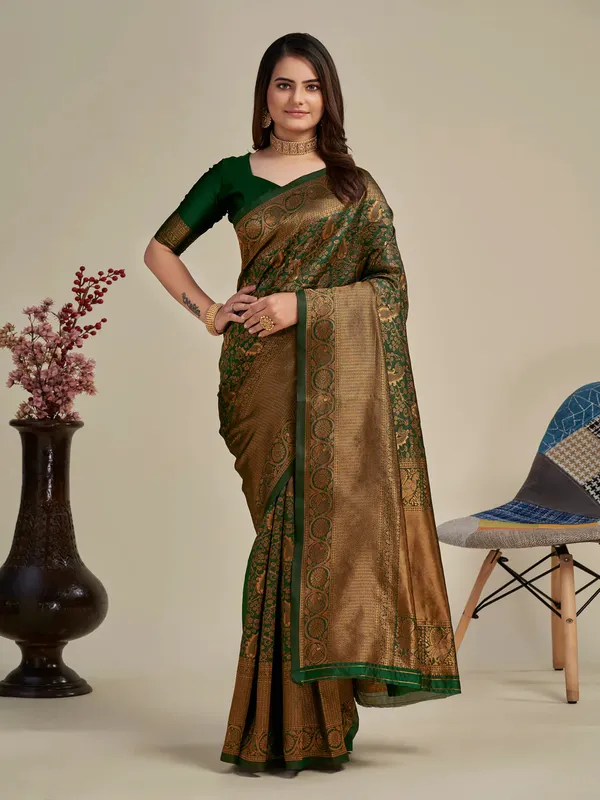 Green_Banarasi_Silk_Saree_with_Keri_Weaving_&_Traditional_Broad_Border