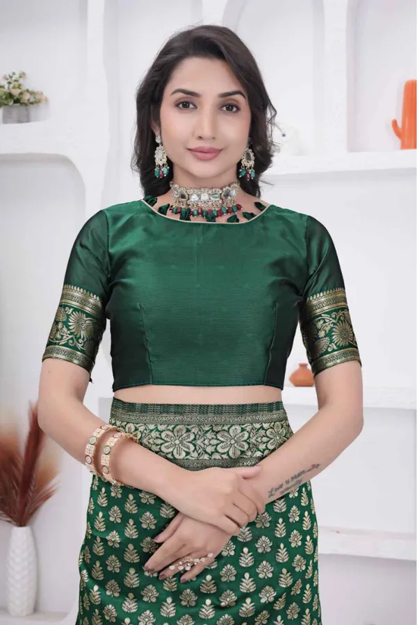 Green_Banarasi_Soft_Silk_Saree_for_Women_with_Rich_Zari_Jacquard_Weaving_(Art_Silk)_|_Traditional_Wedding_&_Festive_Wear_-_Blouse_Piece_Included