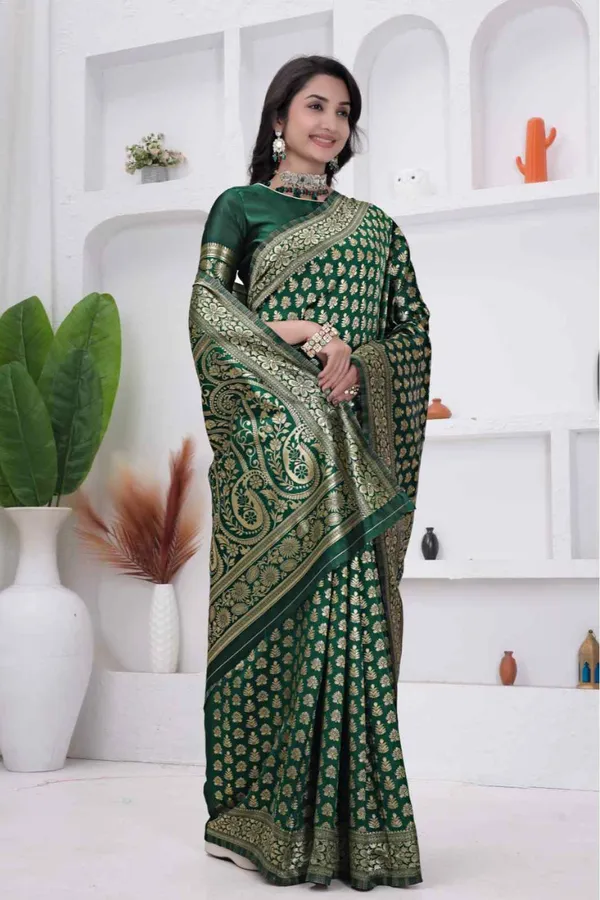 Green_Banarasi_Soft_Silk_Saree_for_Women_with_Rich_Zari_Jacquard_Weaving_(Art_Silk)_|_Traditional_Wedding_&_Festive_Wear_-_Blouse_Piece_Included