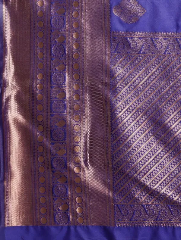 Royal_Blue_Kanjivaram_Silk_Saree_with_Copper_Zari_Motif_Design