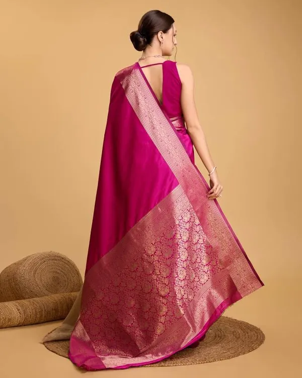 Pink_Kanjivaram_Silk_Saree_with_Rich_Golden_Zari_Border_&_Pallu