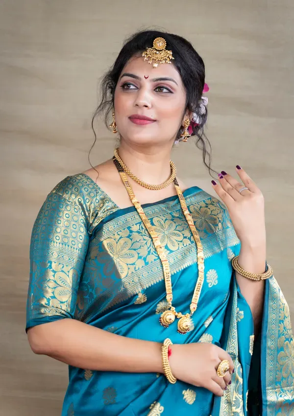 Firoji_Banarasi_Silk_Saree_with_Golden_Zari_Floral_&_Paisley_Weaving_-_Blouse_Piece_Included