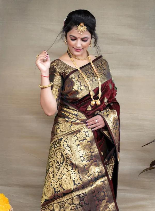 Maroon_Banarasi_Silk_Saree_with_Golden_Zari_Floral_&_Paisley_Weaving_-_Blouse_Piece_Included