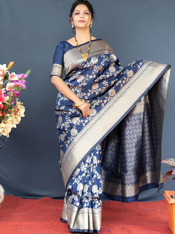 Blue_Banarasi_Silk_Saree_with_Gold_Zari_Floral_Jaal_and_Contrast_Border