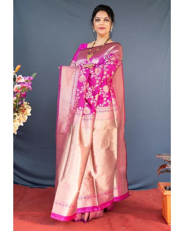 Pink_Banarasi_Silk_Saree_with_Gold_Zari_Floral_Jaal_and_Contrast_Border