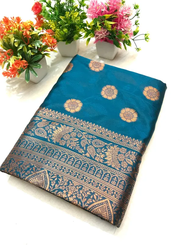 Rama_Banarasi_Silk_Saree_with_Golden_Zari_Paisley_Design