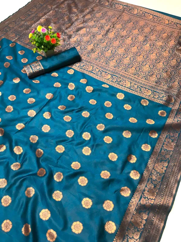 Rama_Banarasi_Silk_Saree_with_Golden_Zari_Paisley_Design